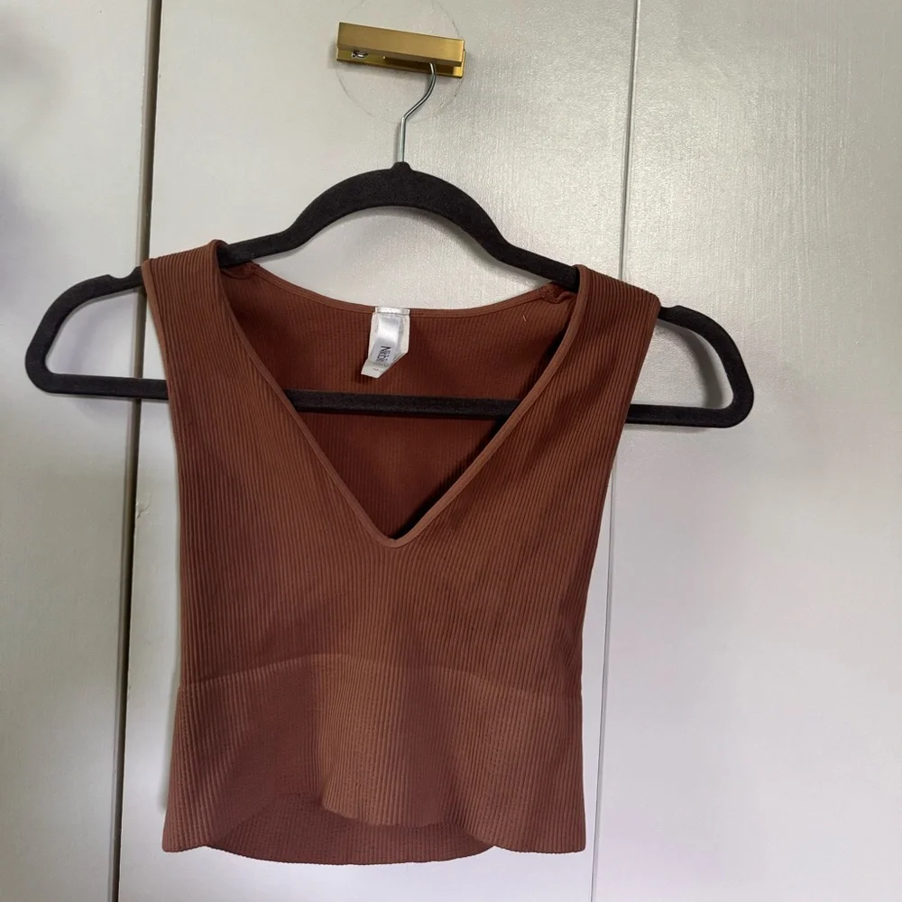 Brown Ribbed Top - Picture 1 of 4